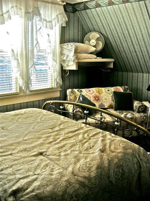 The Old Tower House Bed & Breakfast North Bend Zimmer foto