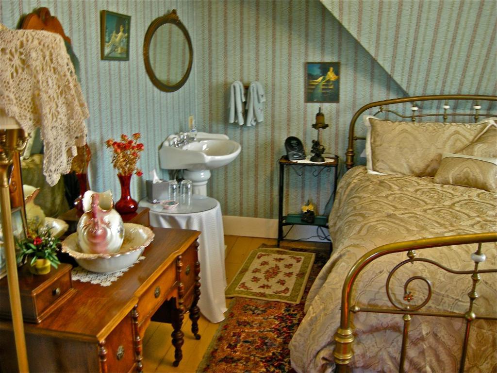 The Old Tower House Bed & Breakfast North Bend Zimmer foto
